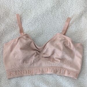 Kindred Bravely Hands-Free Pumping & Nursing Bra